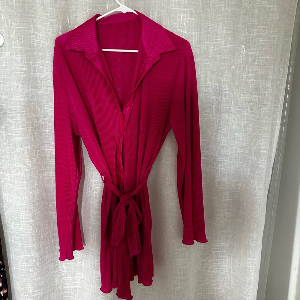 SOLD Hot pink flowy ribbed dress - Picture 2 of 4